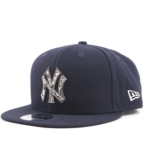 NEWERA New York Yankees Silver Metal logo 9FIFTY SNAPBACK 다크네이비